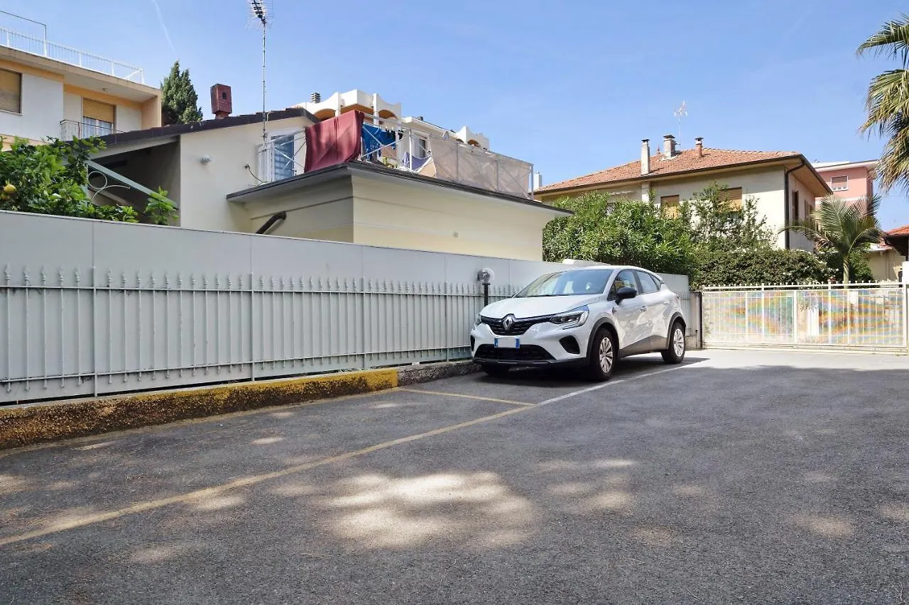 Casa Serena 12 Bordighera Apartment
